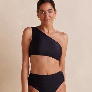 Summersalt Rouched Sidestroke Bikini Top. Size 14